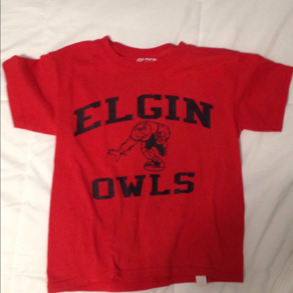 Red t shirt